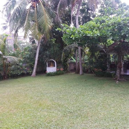 4 Seasons Guesthouse Hikkaduwa Exterior foto